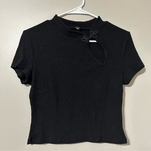 Juniors Black Crop Top